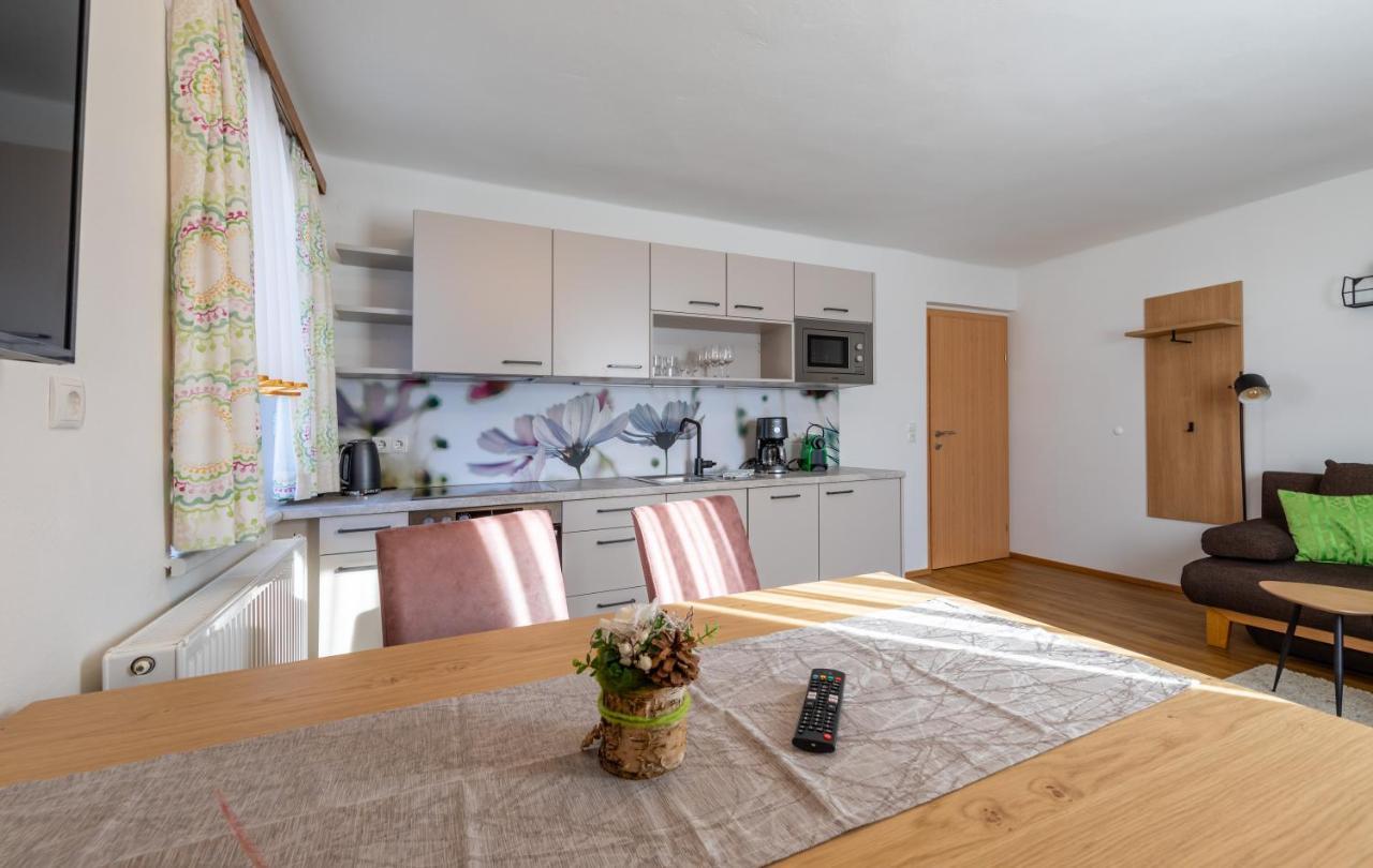 Haus Pitzer/Apartments Troicher سخلادميخ المظهر الخارجي الصورة